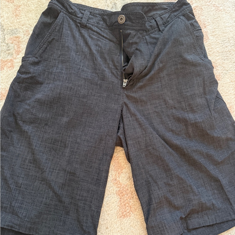 Men’s lululemon performance shorts